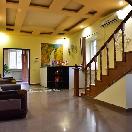 Gyumri Hotel Yerevan Bagian luar foto
