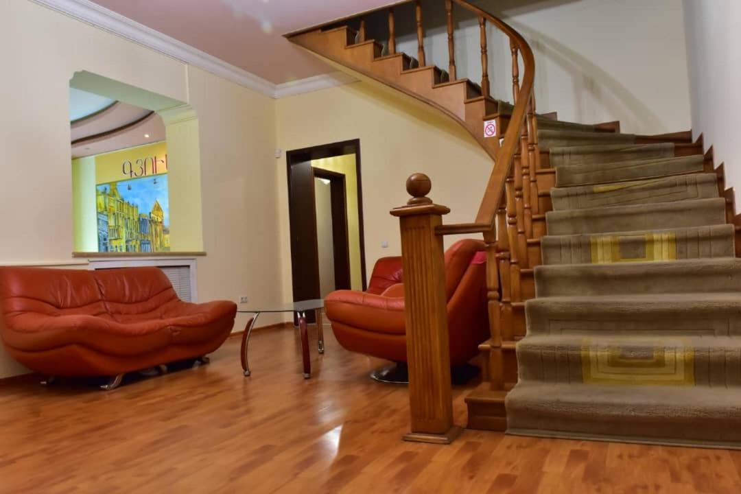 Gyumri Hotel Yerevan Bagian luar foto