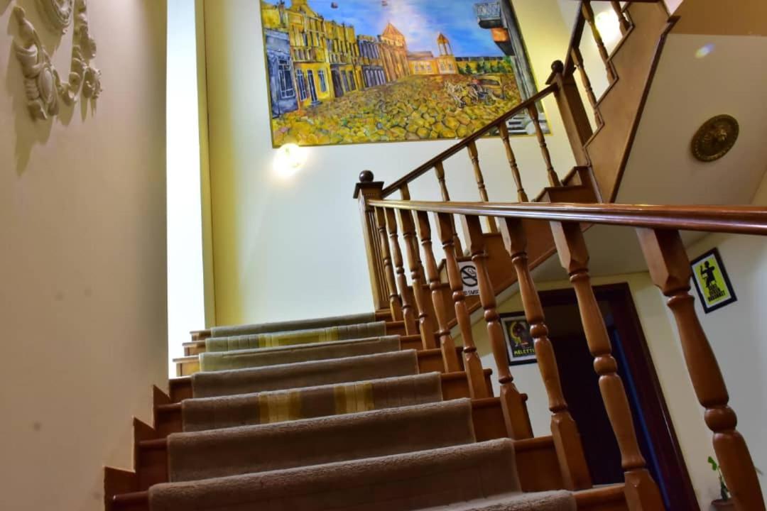Gyumri Hotel Yerevan Bagian luar foto